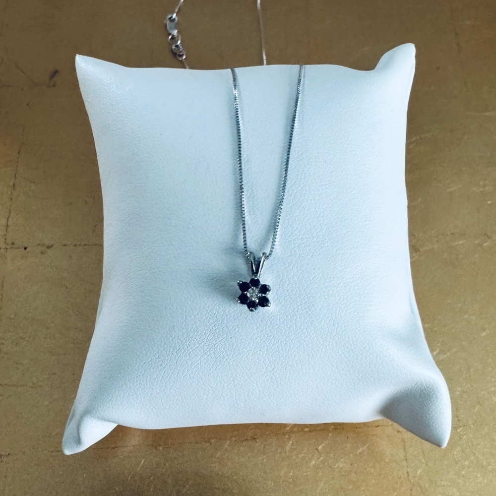 14K White Gold Sapphire and Diamond Flower Pendant and Necklace Starburst